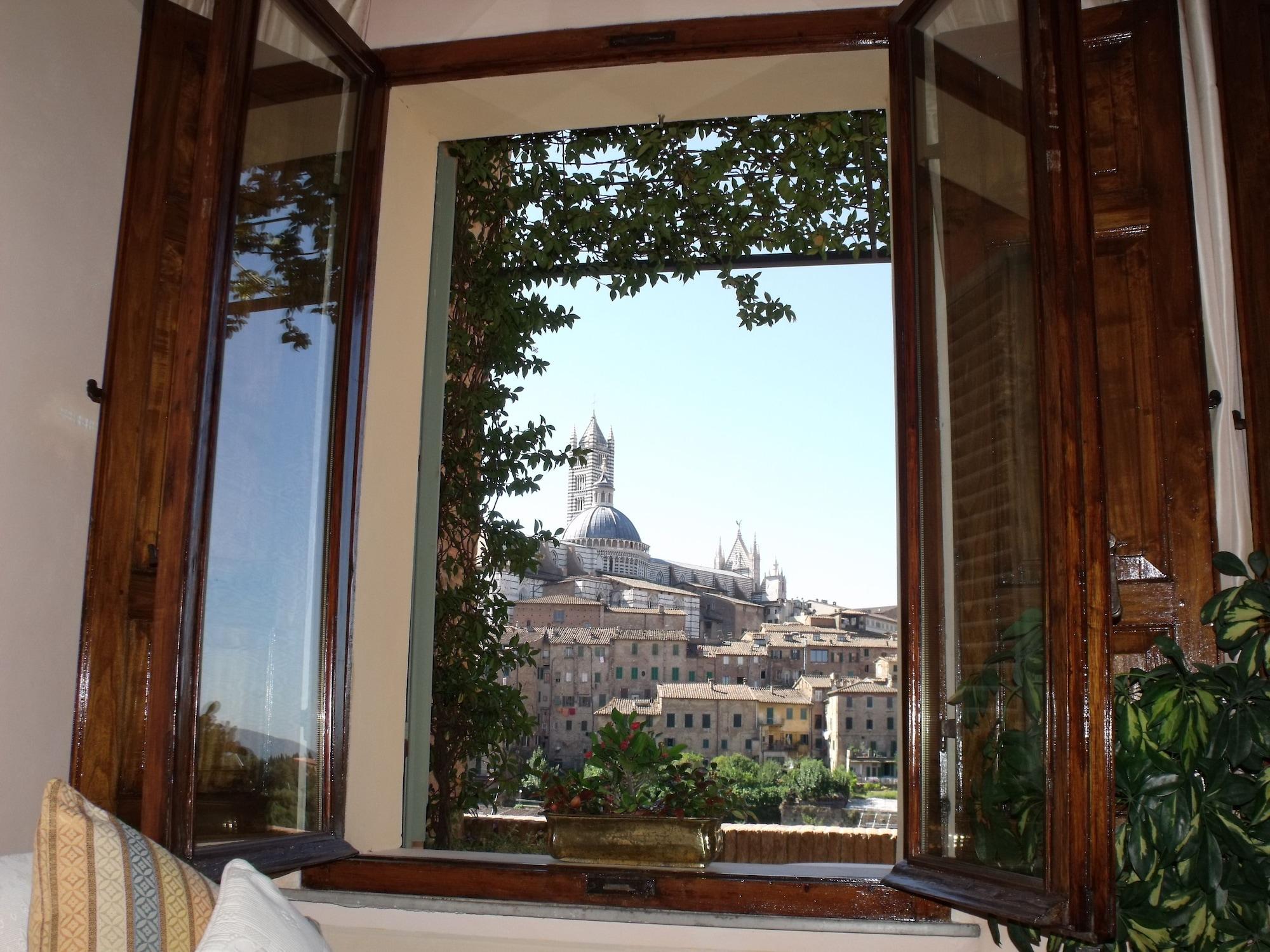 Residenza D'Epoca Campo Regio Relais Bed & Breakfast เซียนา ภายนอก รูปภาพ