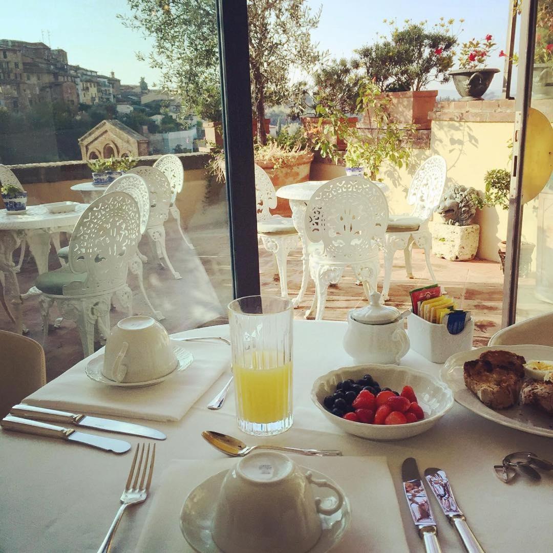 Residenza D'Epoca Campo Regio Relais Bed & Breakfast เซียนา ภายนอก รูปภาพ