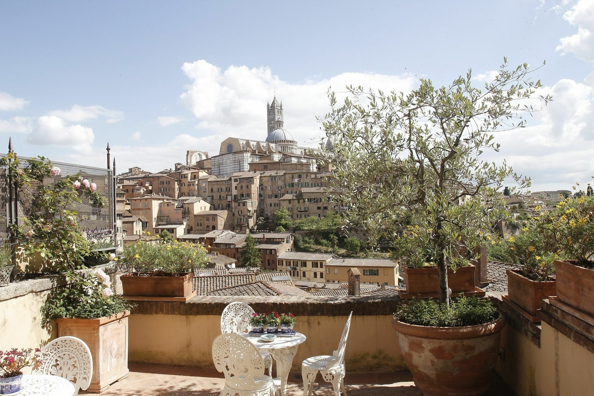 Residenza D'Epoca Campo Regio Relais Bed & Breakfast เซียนา ภายนอก รูปภาพ